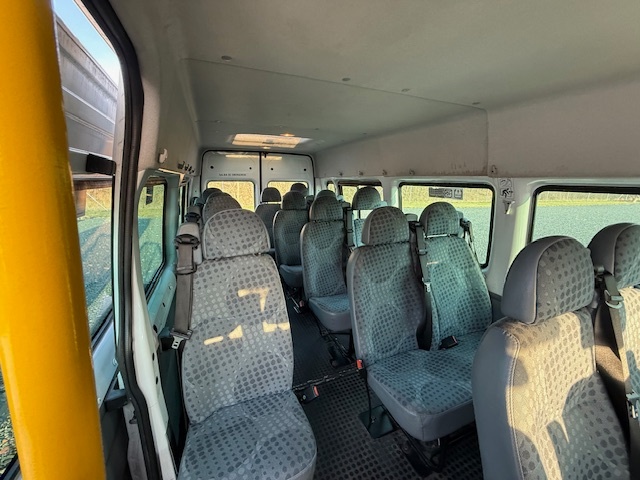 Ford Transit Trend 2.4tdi 17míst - 13