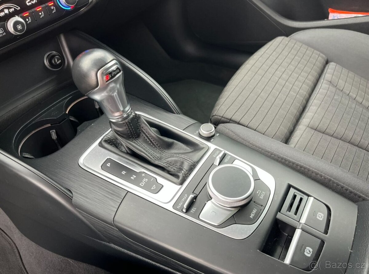 Audi A3 Sportback 2.0 TDI S tronic - 13