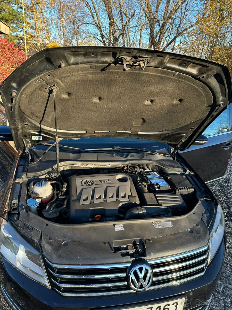 VW Passat B7 Highline s DSG - 13