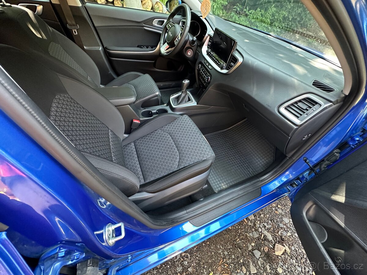 Prodám Kia ceed SW CD 1,5 T-GDI GPF SPIN - 13