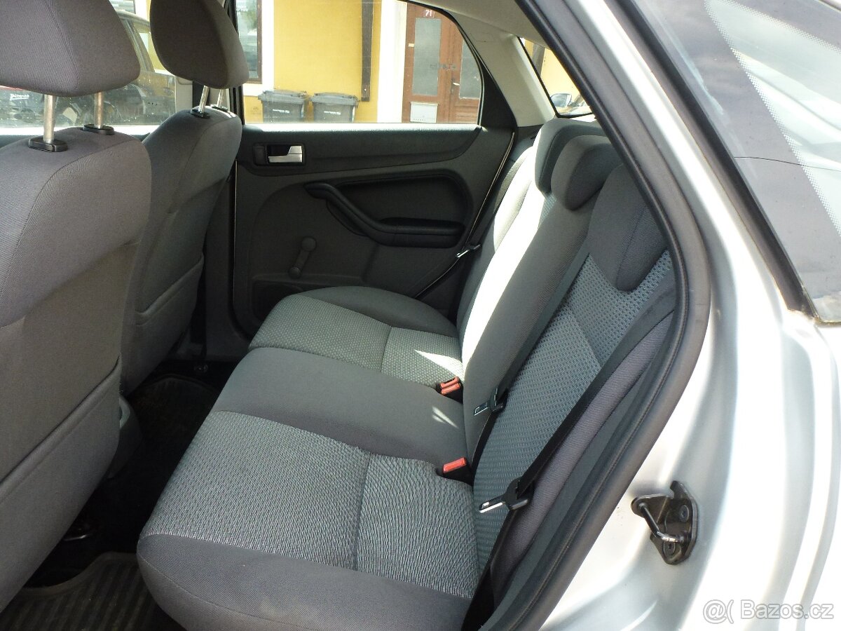 ⭐⭐⭐Ford Focus 1,6i 16V Hatchback 03/2006. NOVÁ STK ⭐⭐⭐ - 13