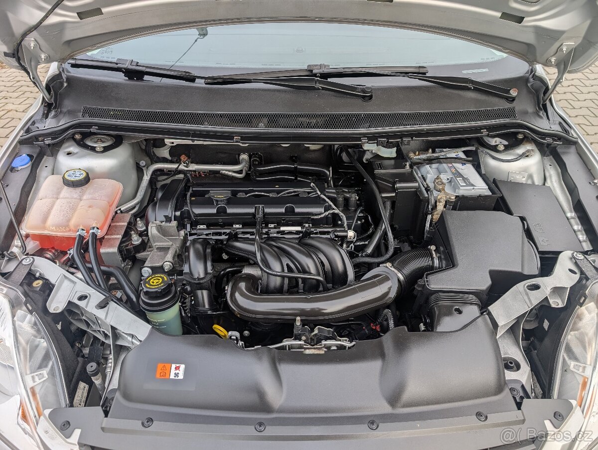 FORD FOCUS COMBI 1.6i 74kW 2010 JEN 125TKM - 13