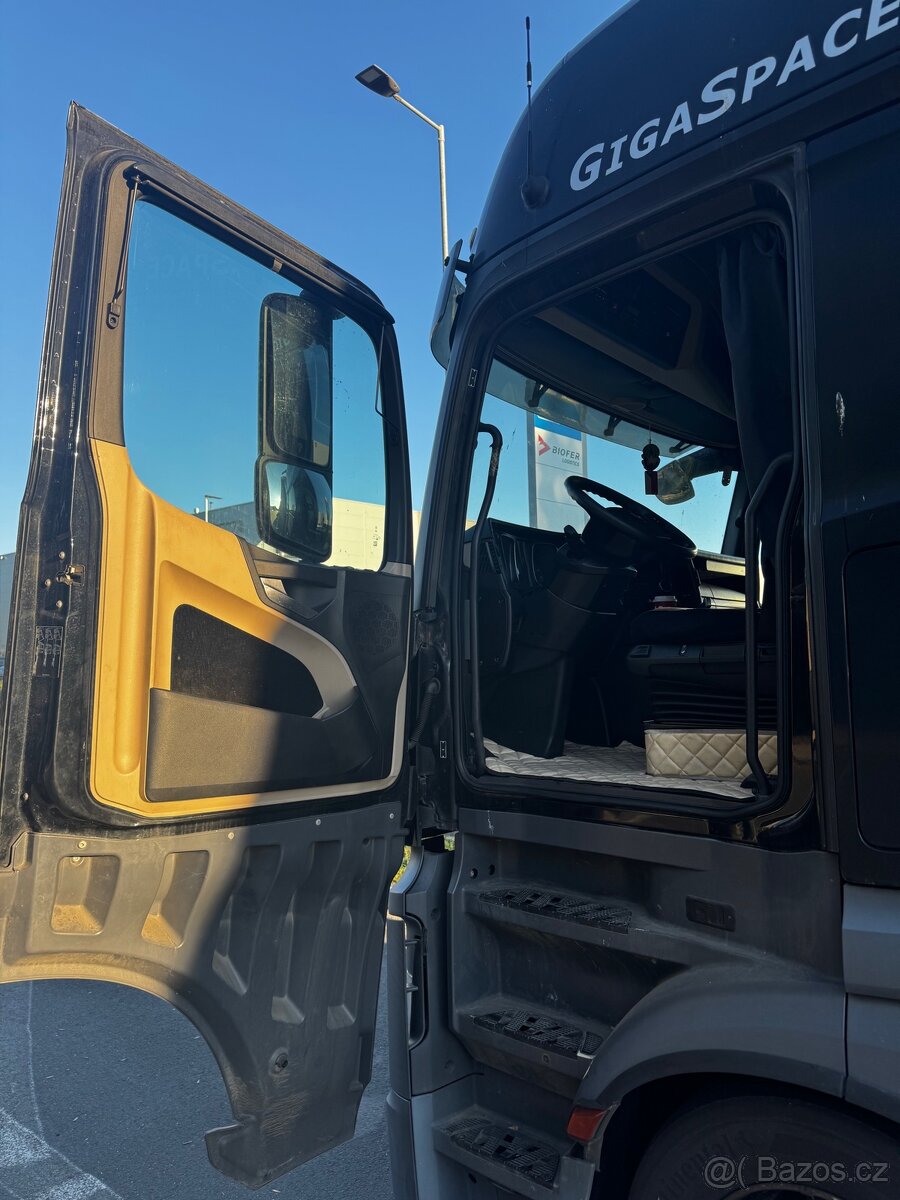 Mercedes 1845 low deck a schmitz mega, coil mulde - 13