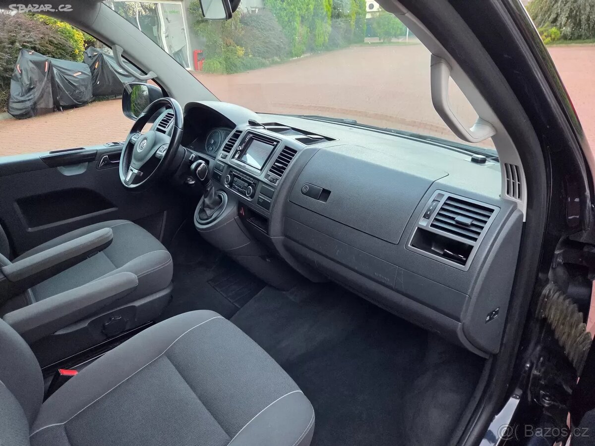 Multivan T5 2.0 TDI 103kW DSG,2015,Webasto,1.Maj.,serviska - 13