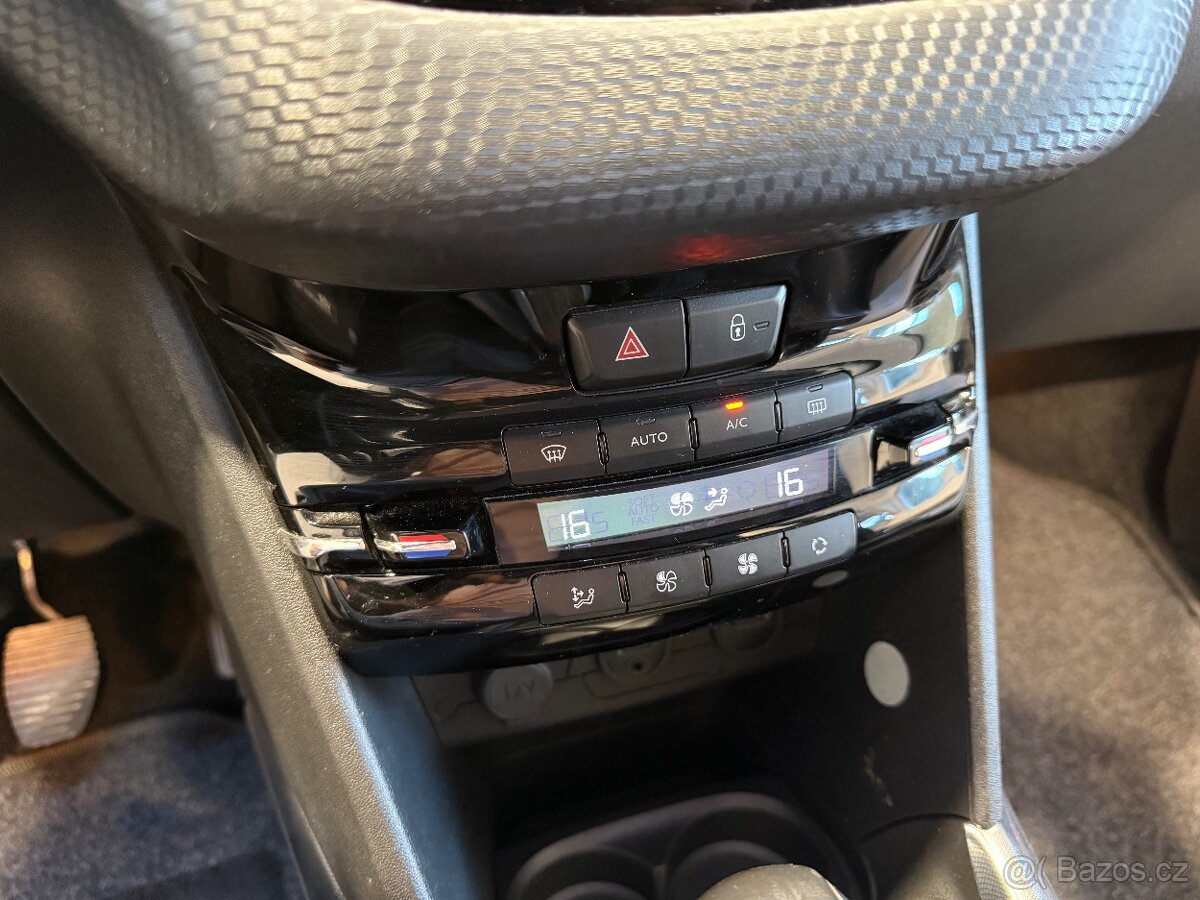 Peugeot 2008 1.2 PureTech 60 kW Allure nová STK a servis - 13