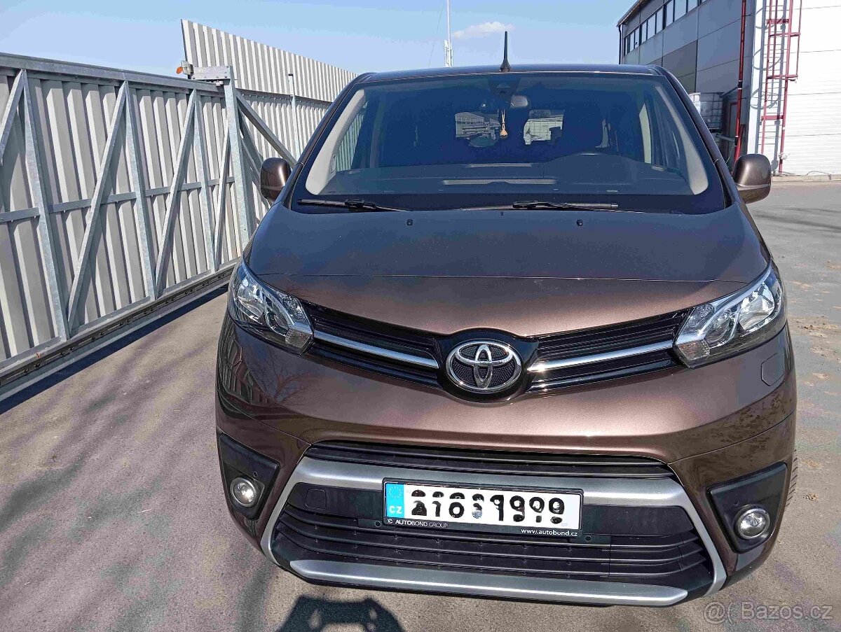 Proace Verso 130kW - 8st aut - 8 míst - 13