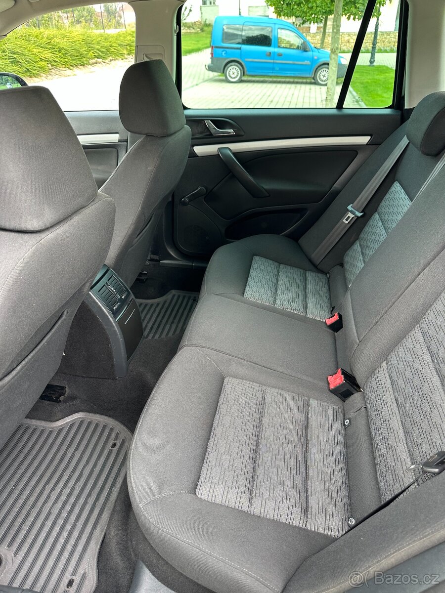 Škoda Octavia II Facelift 1.6 TDI - 13