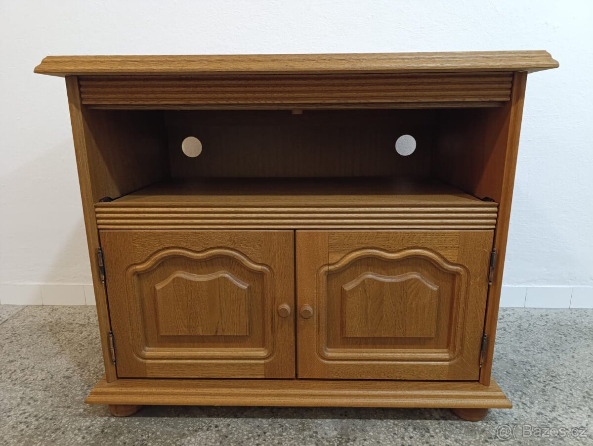Rustikální komoda z masívu, Nábytek s 6 - 13