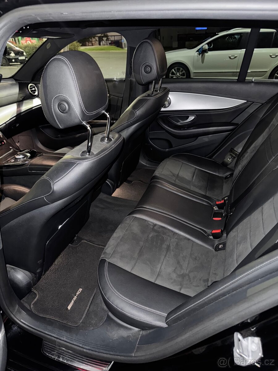 Mercedes-Benz e220d w213 143kW AMG paket - 13