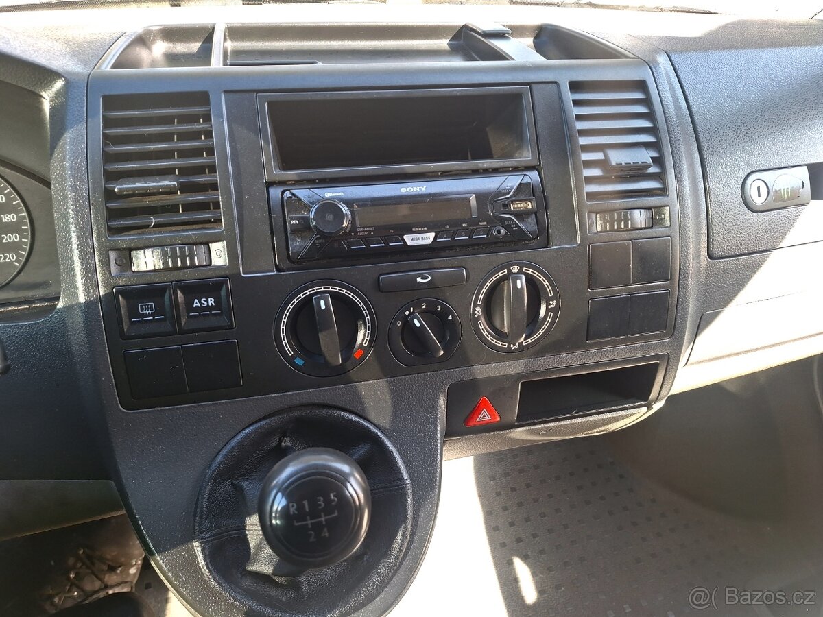 VW T5 1.9 77kw - 13