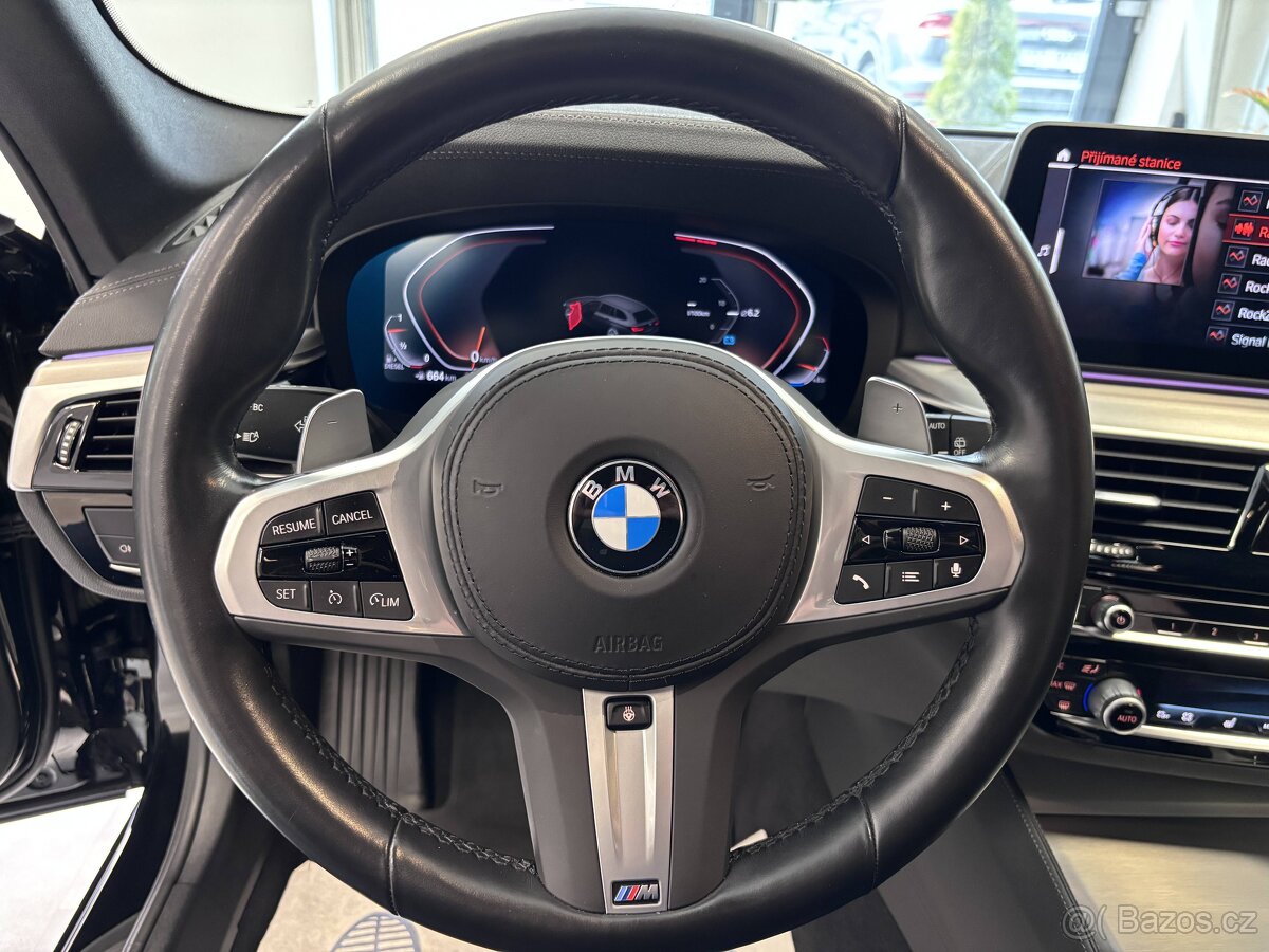 BMW Řada 5 3,0 530d xDrive/ H&K/ DPH - 13