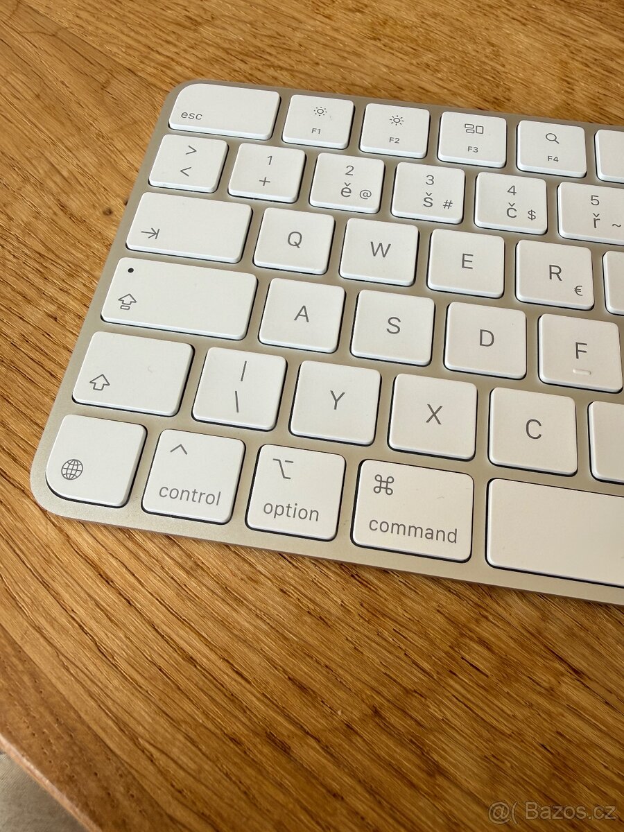 Apple Magic Keyboard CZ - 13