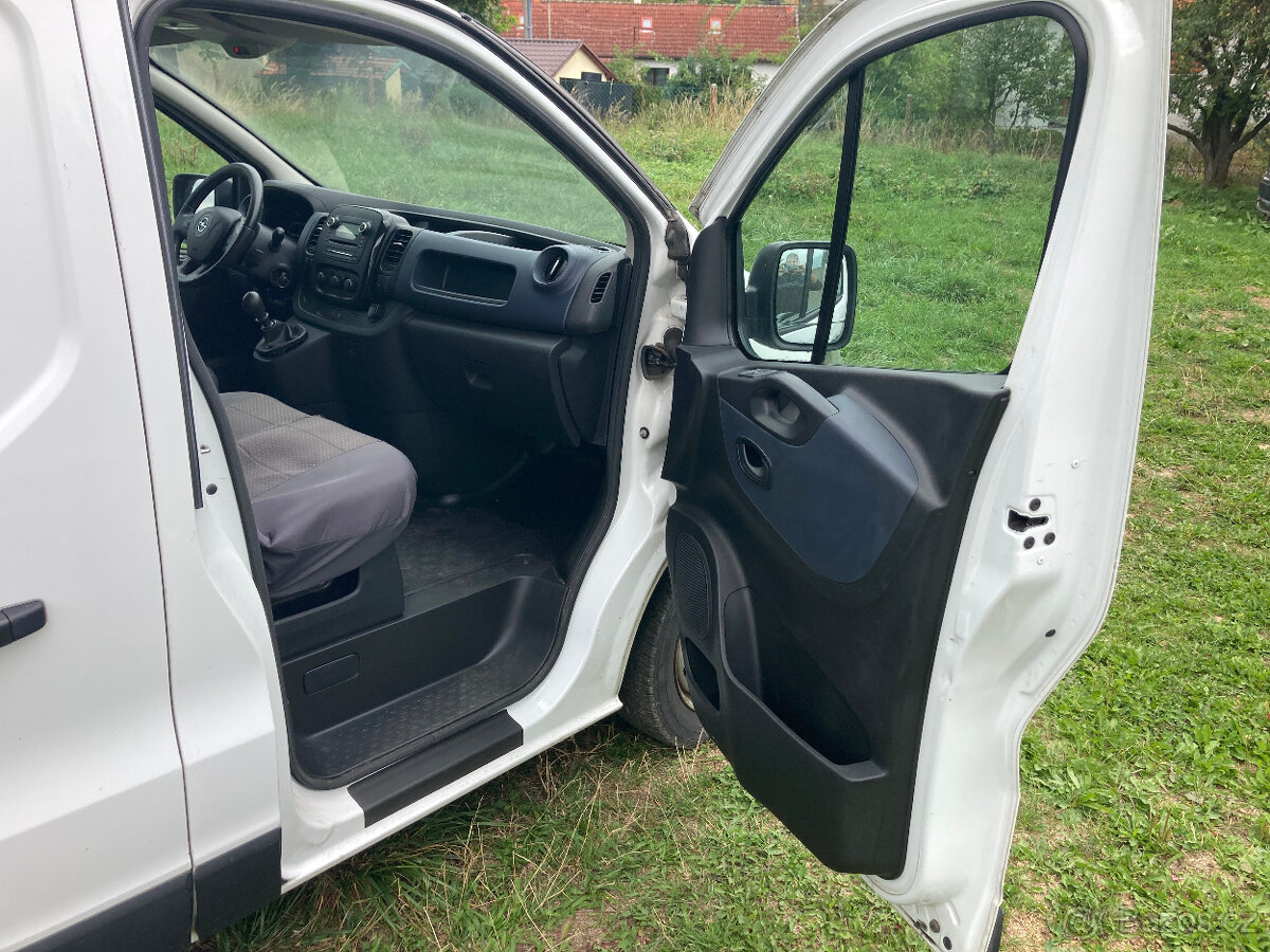 Opel Vivaro - 13