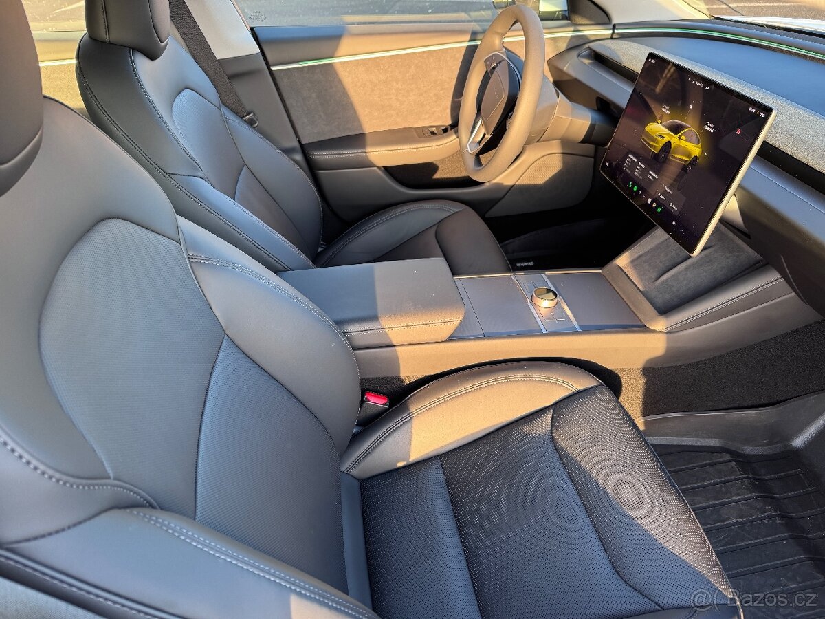 Tesla Model 3 Long Range AWD - 13