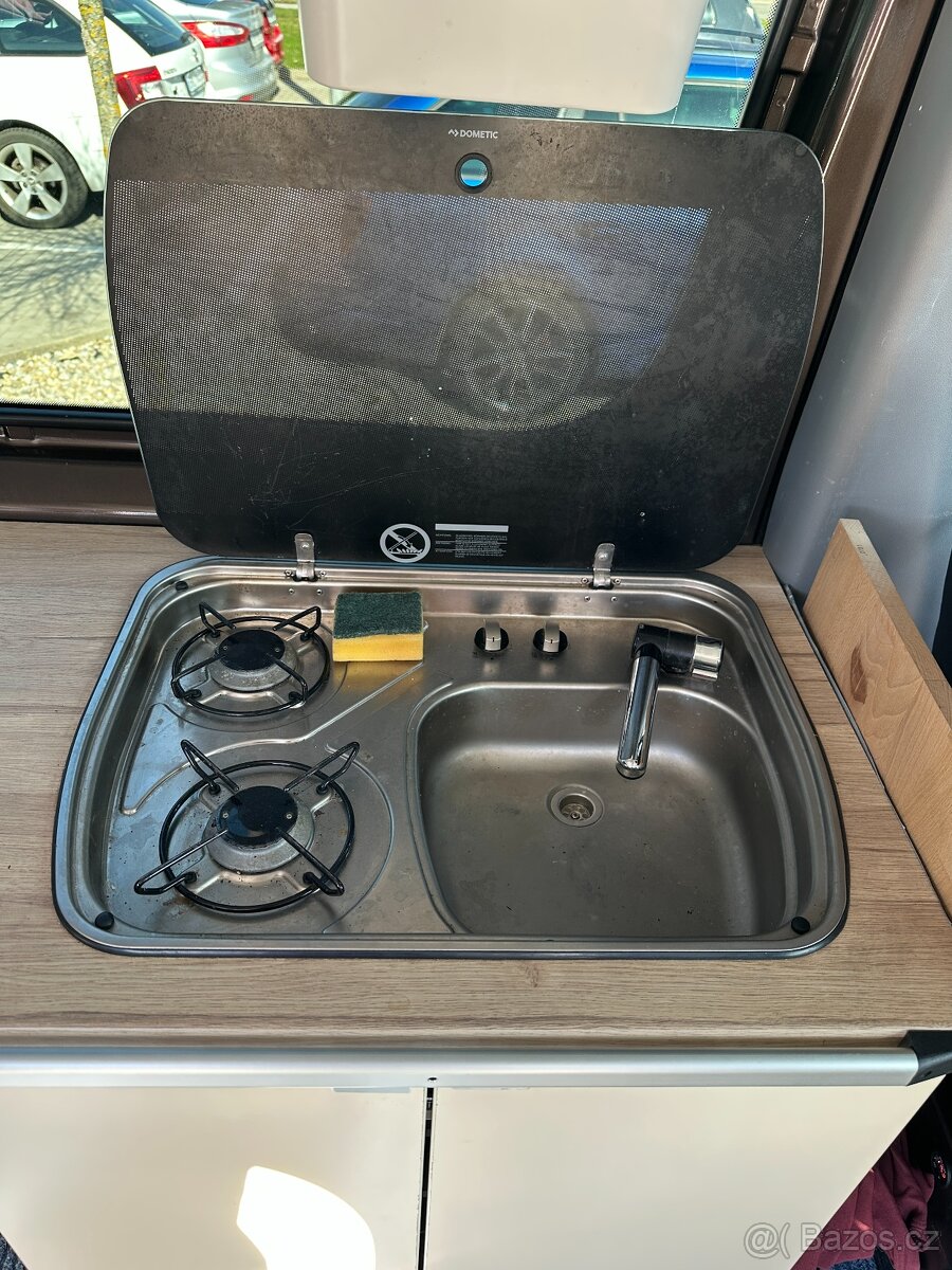 Obytná dodávka VW Crafter L2 - 13