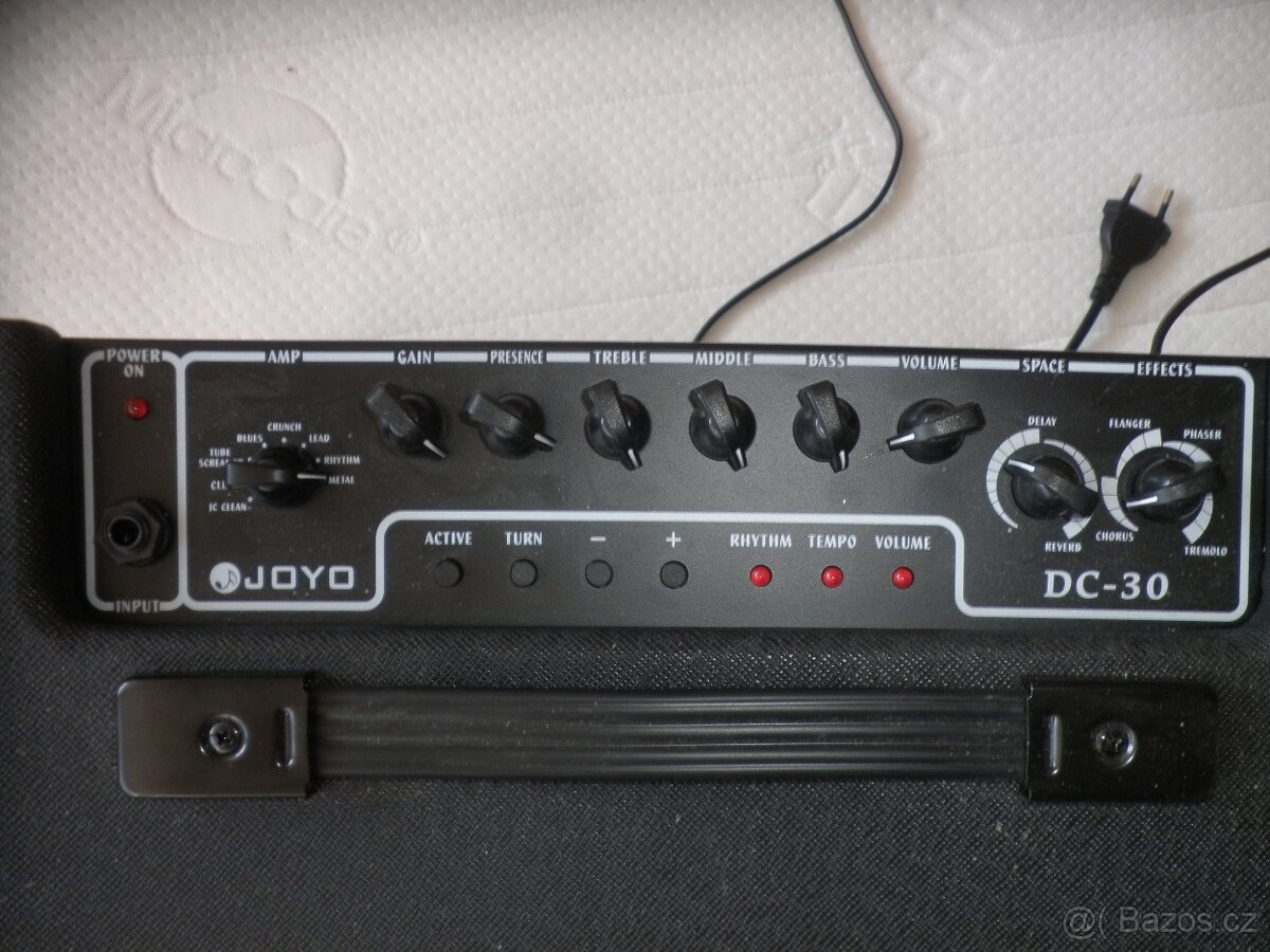 Sestava - elektrická kytara, combo, ladička - 13