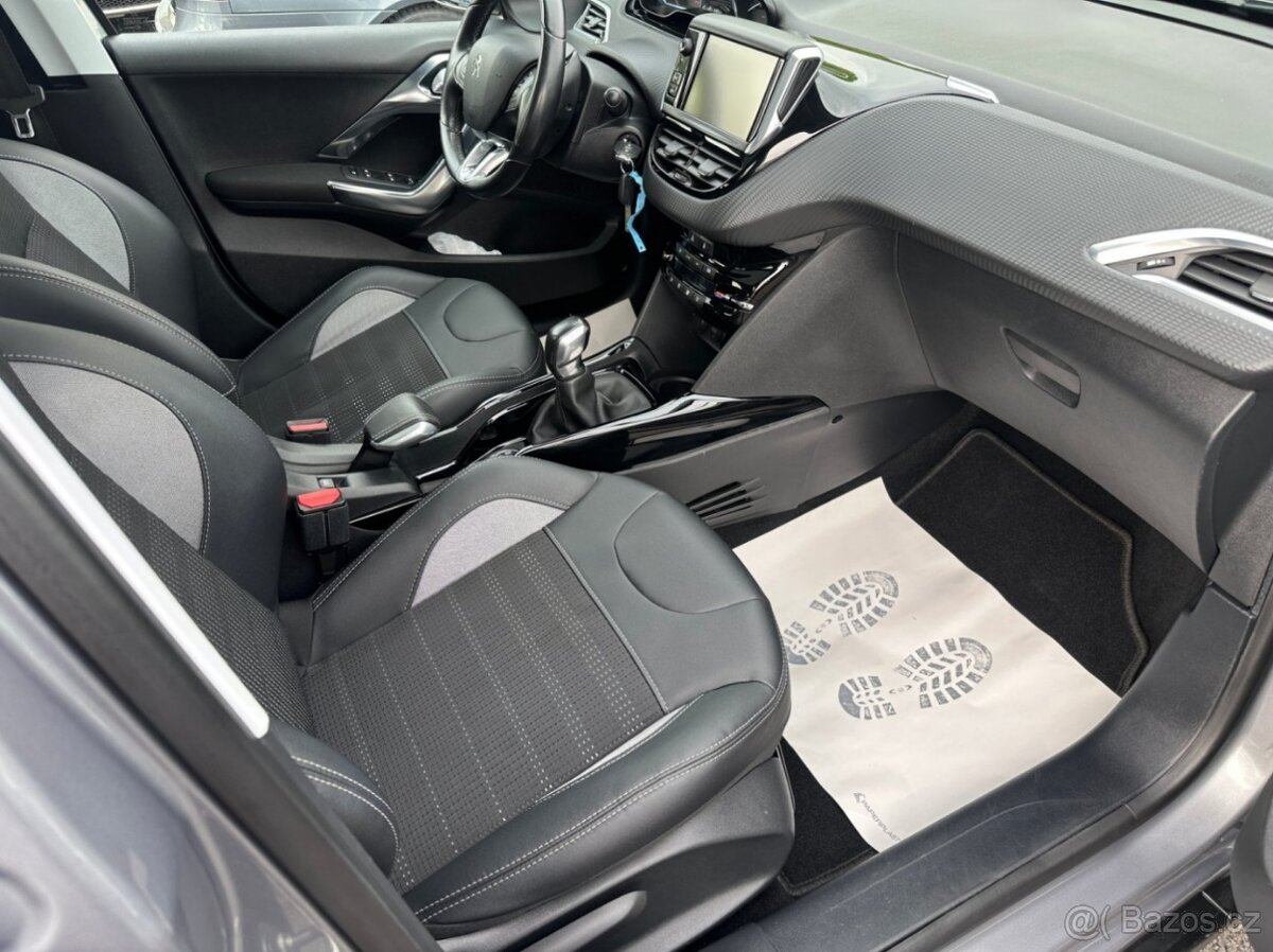 Prodáváme Peugeot 2008 1.2T 81kw Allure - 13