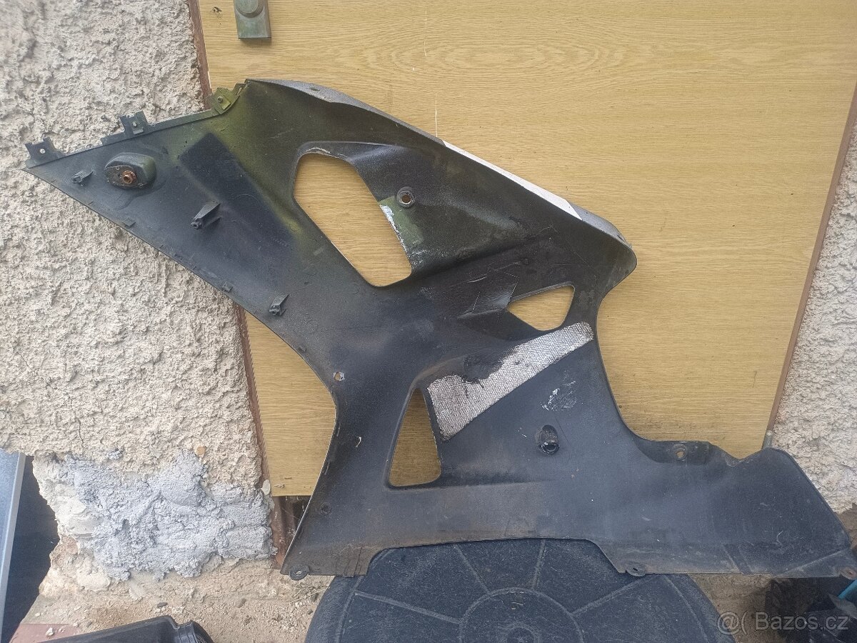 Suzuki GSX-R K1 náhradní díly #8 - 13