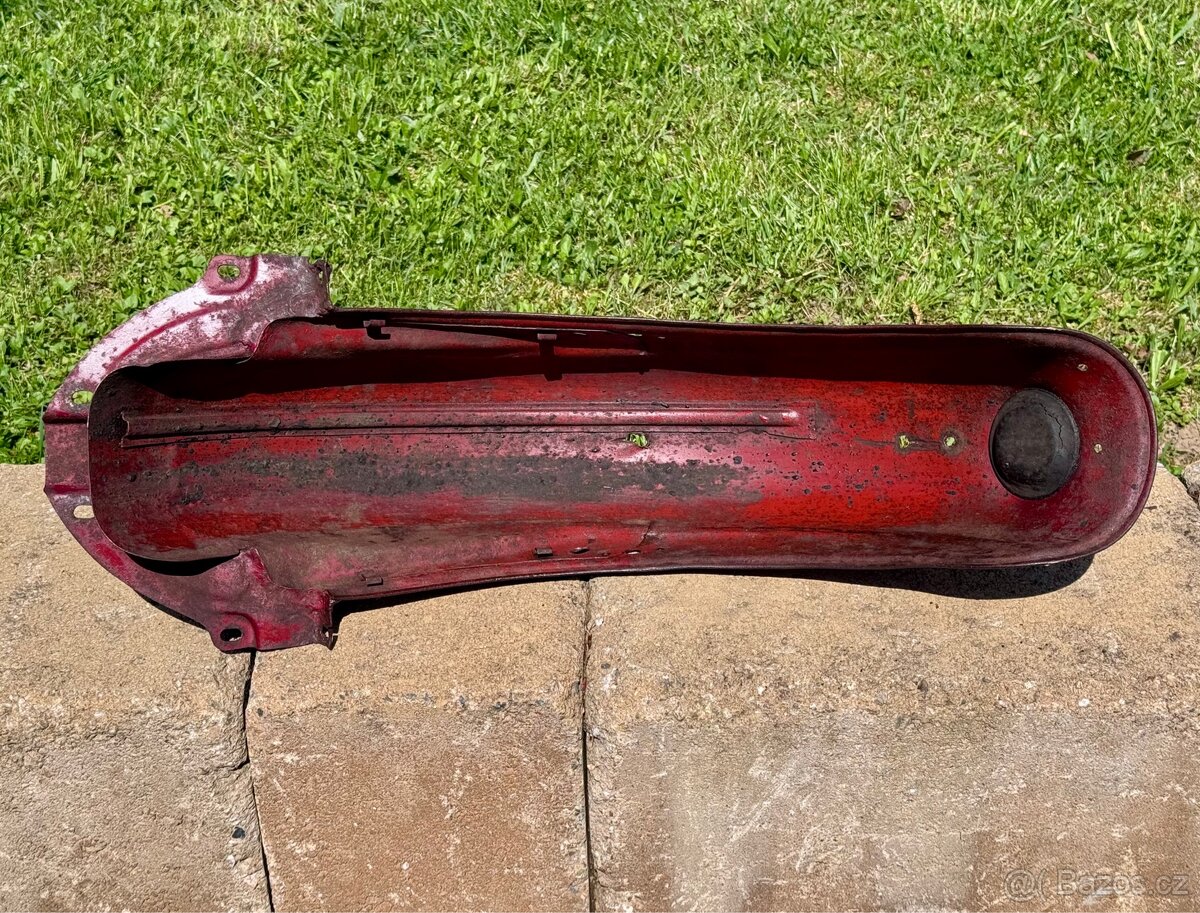 Jawa 250 350 panelka - zadní blatník - 13