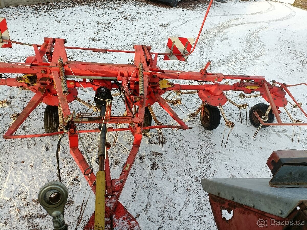 6,9m Obraceč sena PÖTTINGER HIT 69 AZ - 13