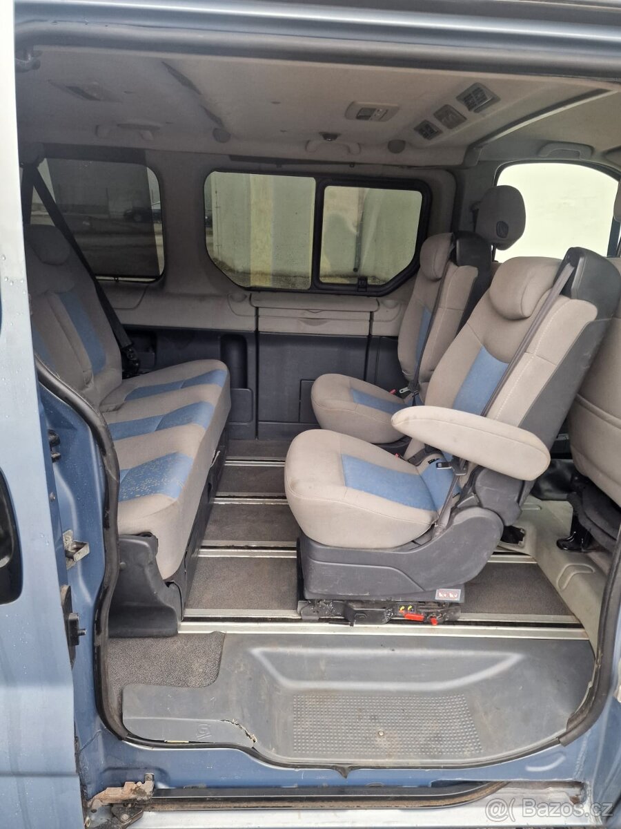 Renault Trafic Generation Facelift • 2.0 dCi • 2008 • 7 míst - 13