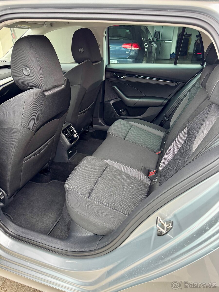 Škoda Octávia Combi IV - 13