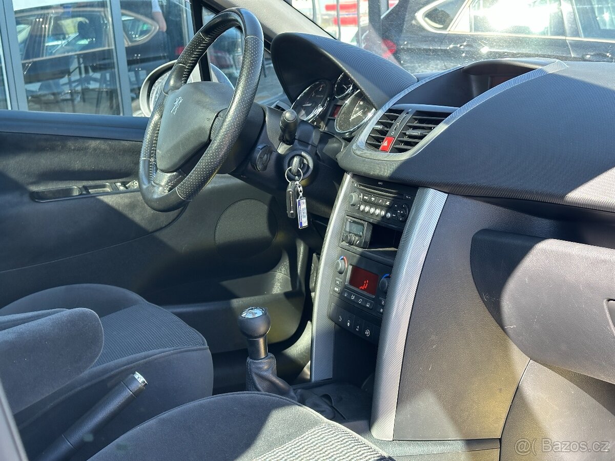 Peugeot 207 2007 - 13