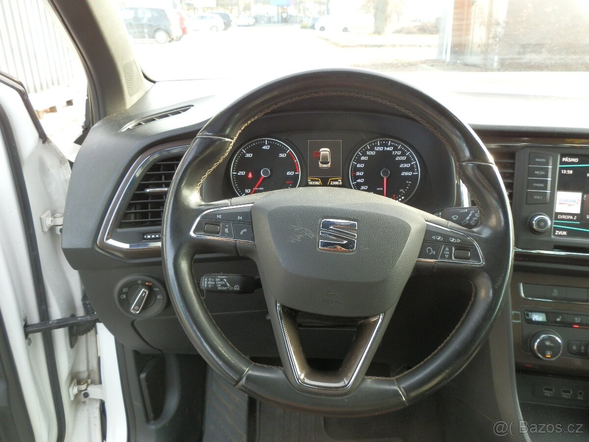 Seat Ateca 2,0TDi Xcellence, 4x4, nezávislé topení - 13