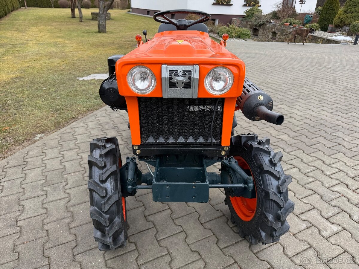 Malotraktor Kubota B6001 3válec 4x4 - 13