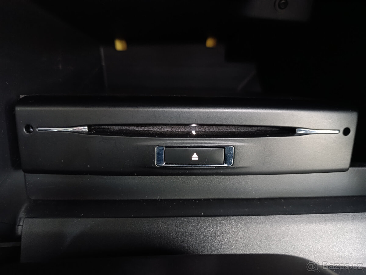 Peugeot 208 Style 1.2 60KW, servis, PĚKNÝ STAV - 13