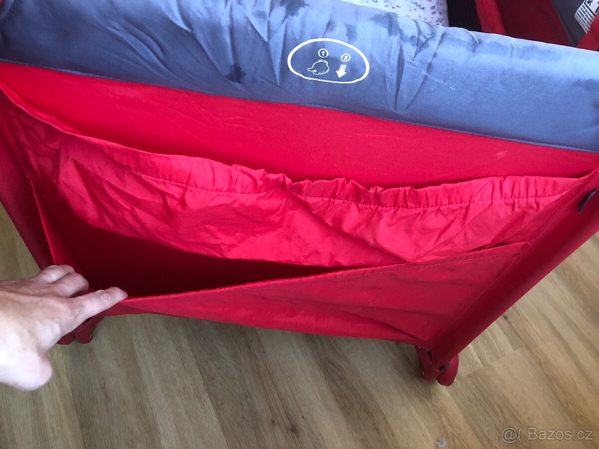 Cestovní postýlka - 13