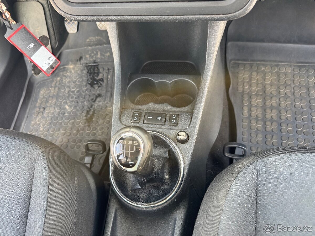 Škoda Fabia II - 13