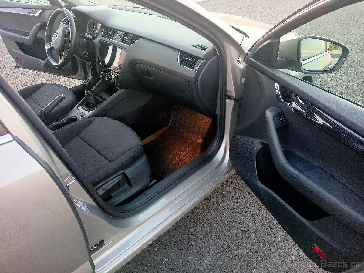Škoda Octavia combi 2.0 TDI - 13