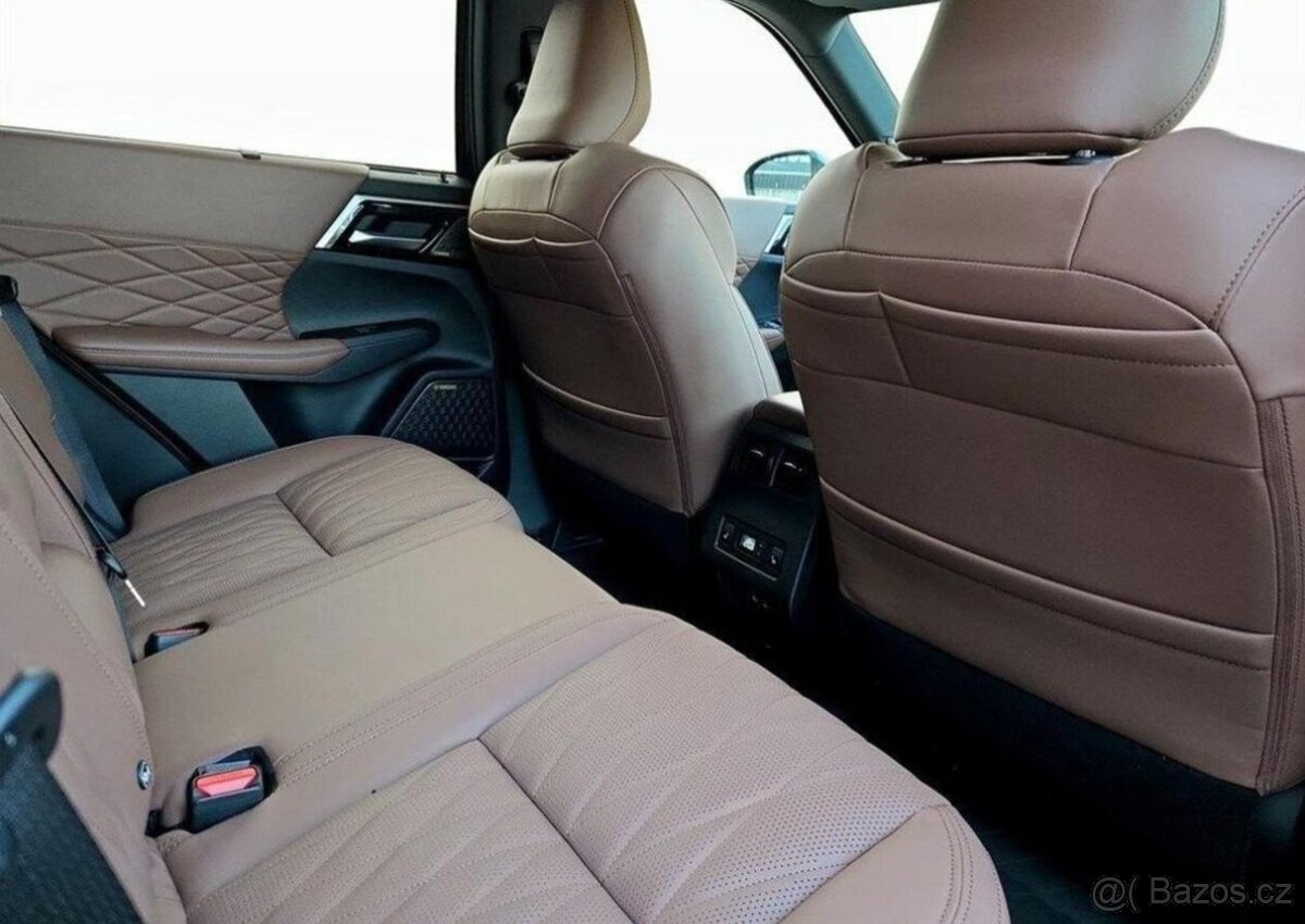 Mitsubishi Outlander 2.4 PHEV Instyle+ | 8 let záru 225 kw - 13