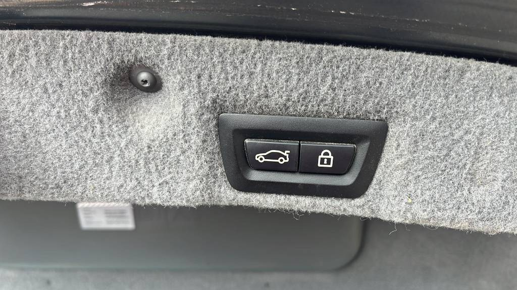 BMW 7 4,4 V8 32V Bi-Turbo - 13