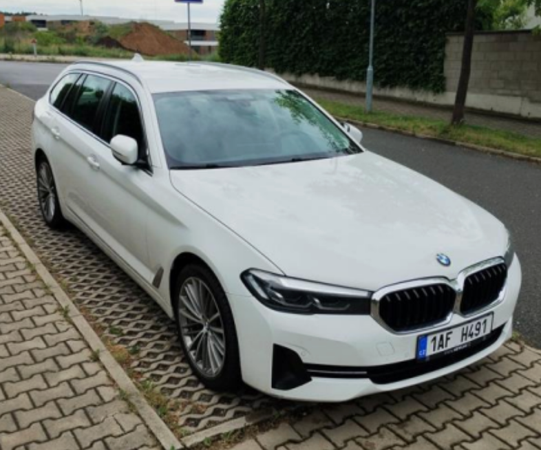 BMW 530i xDrive Touring MHEV | 185 kW | 2020 | odpočet DPH | - 13