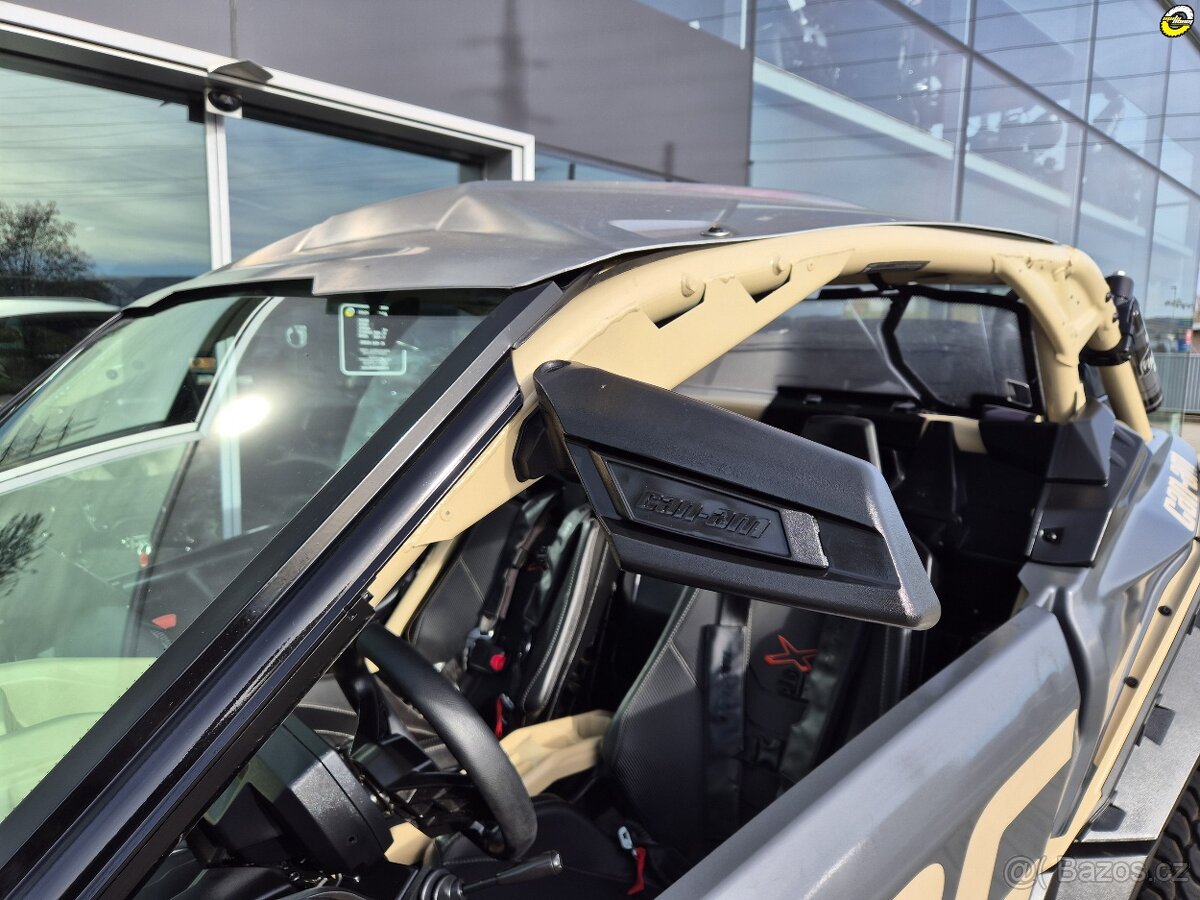 CAN-AM Maverick X3 X RC Turbo RR - 13