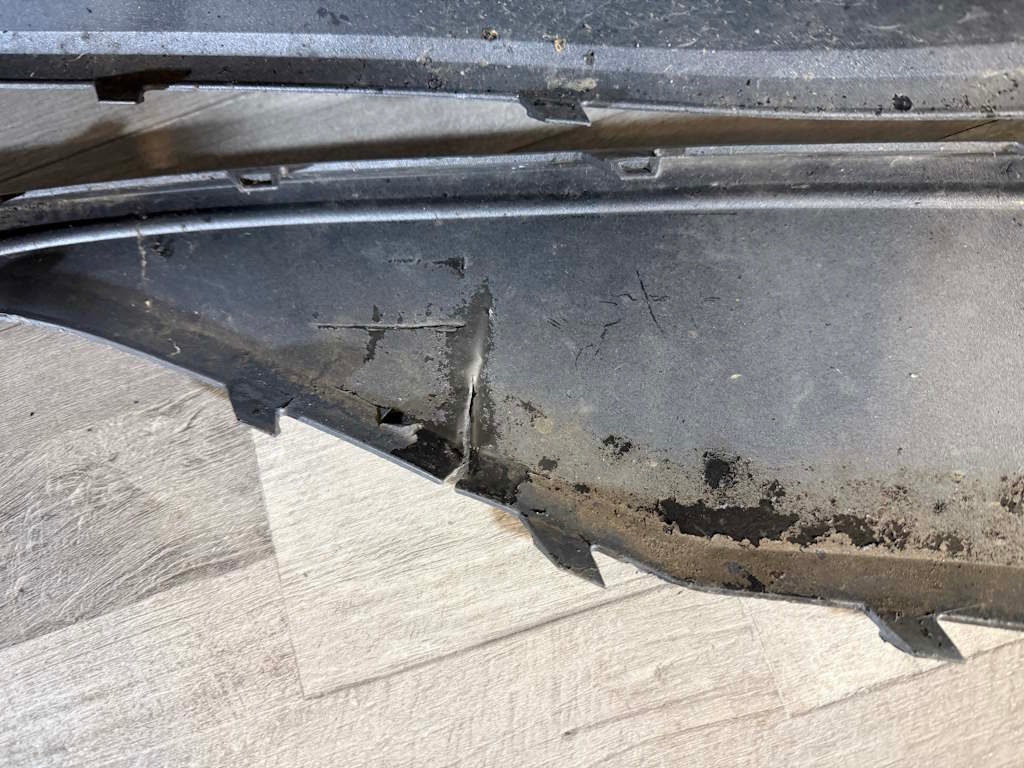 VW PASSAT B8 FACELIFT - náraznik 4xPDC - 3G0807221E - 13