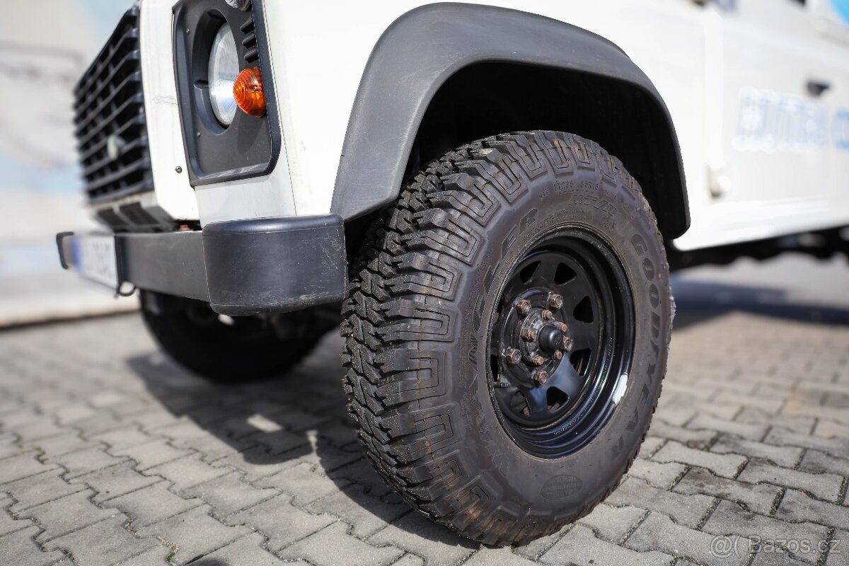 Land Rover Defender 110 r.v.2008 - 13