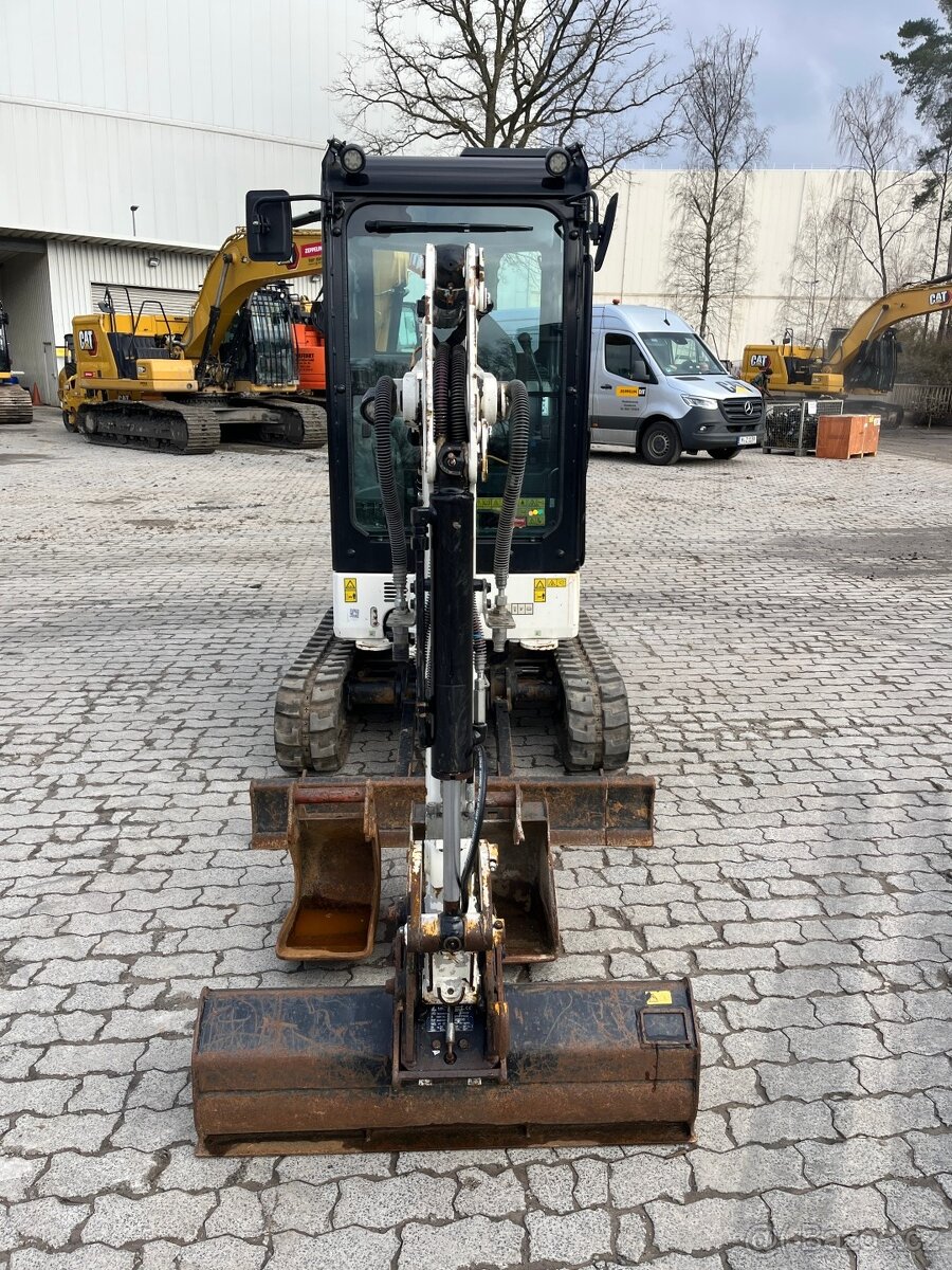 Caterpillar CAT 301.8 - 13