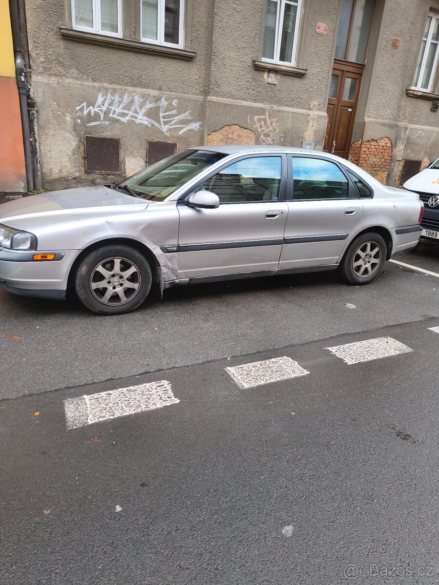 Auto Volvo S80 (na náhradní díly) - 13