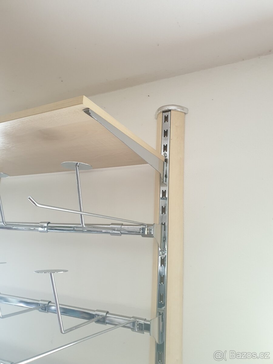 Vybavení prodejny (stojany, štendry, drátěné koše, ramínka) - 13