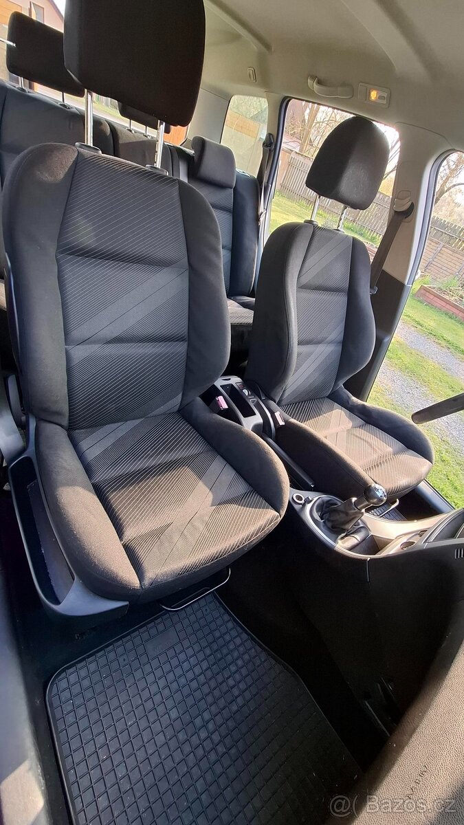 Prodám Peugeot 307 KOMBI - Typ: 3RFJ - 13