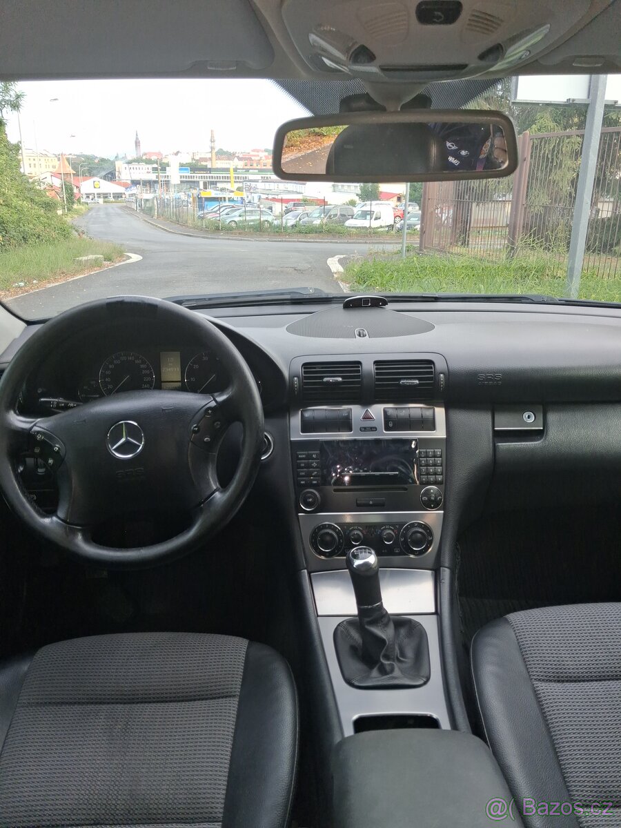 Mercedes benz w203 2.5l V6 - 13