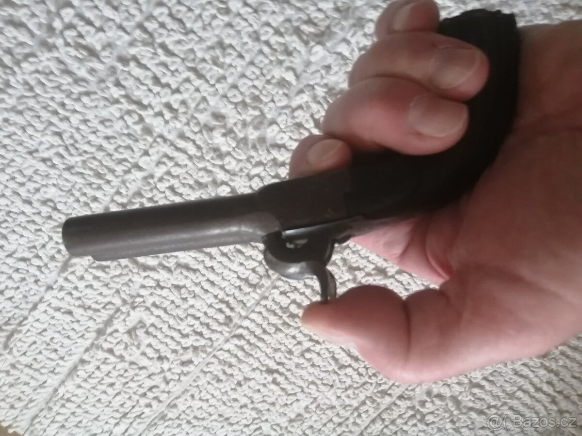 historická pistolka - 13