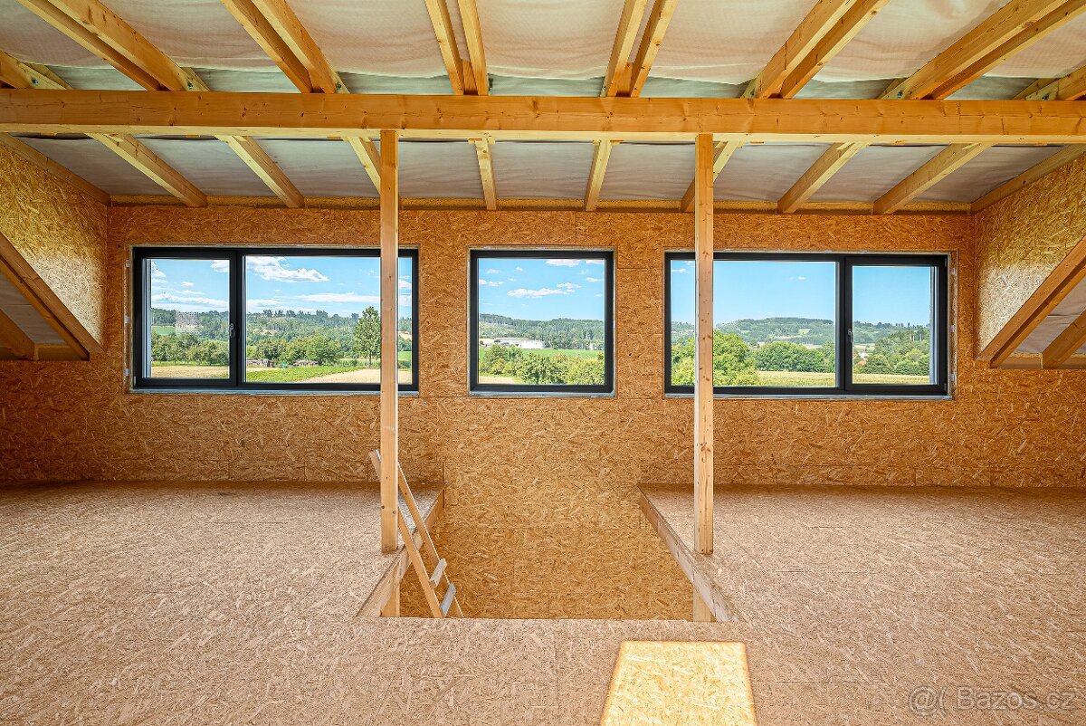 Prodej rodinného domu u rybníka - 13