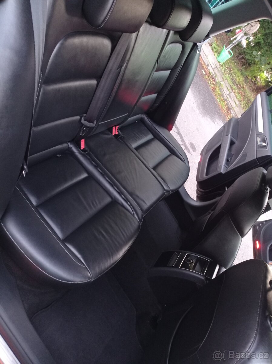 ŠKODA Superb 2 combi 2.0 TDI CR 103kW DSG NAVIGACE KRÁSNÝ. - 13