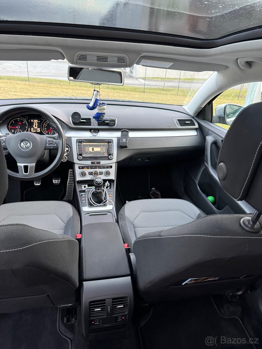 Volkswagen Passat B7 Alltrack 2.0 TDI 103kw - 13