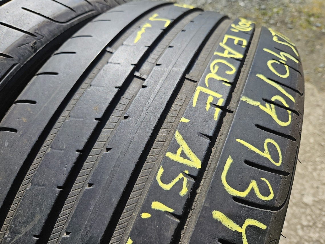 225/40R19 - 13