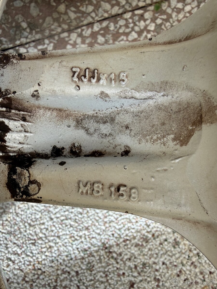 sada ALU disků 7jjx15 ET35 - 13